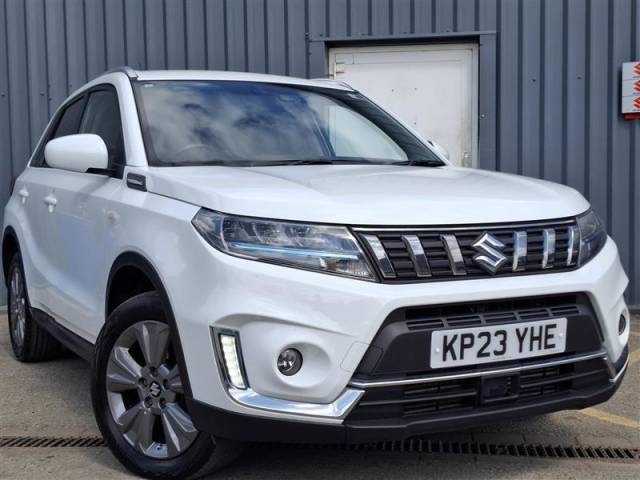 Suzuki Vitara 1.4 Boosterjet 48V Hybrid SZ-T 5dr Hatchback Petrol WHITE
