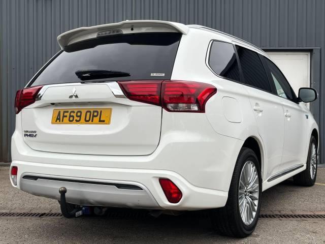 2020 Mitsubishi Outlander 2.4 PHEV Reflex Plus Commercial Auto