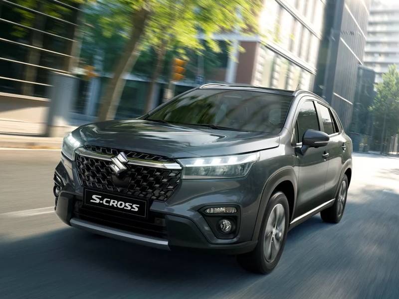 Suzuki S-Cross front view
