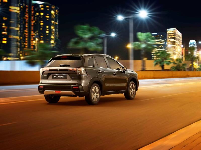Suzuki S-Cross Side View