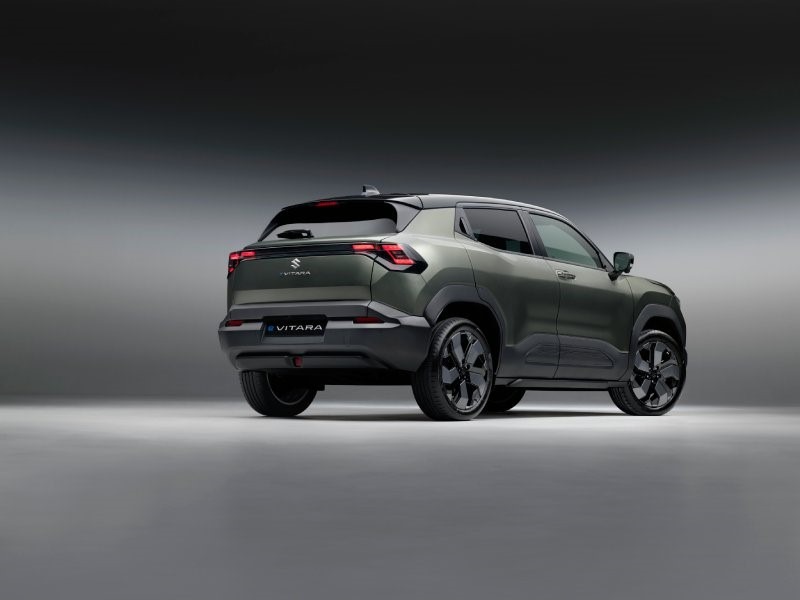 Suzuki e-Vitara Rear View